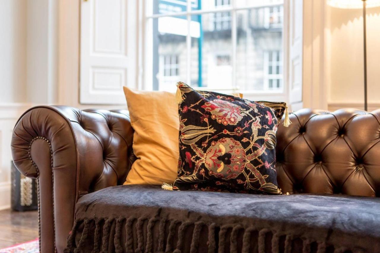 Joivy Converted Flat In Historic Building In New Town Edimburgo Exterior foto